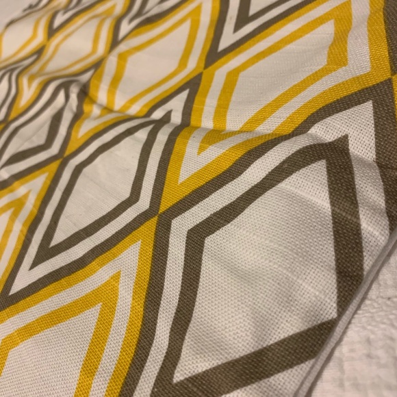 Hand painted throw pillow cover 18x17 - Picture 2 of 4